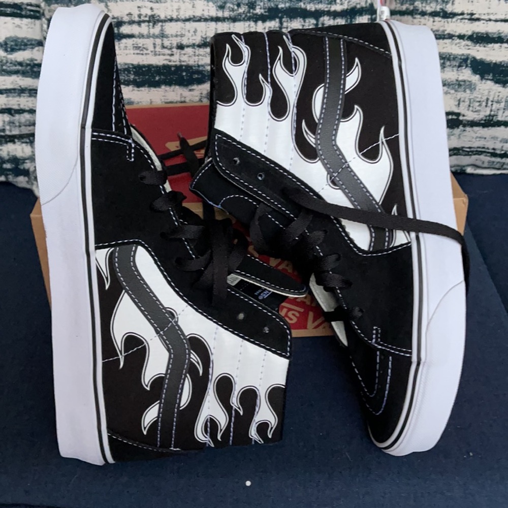 Vans Sk8-Hi Flame Black/White WMNS - Picture 12 of 16